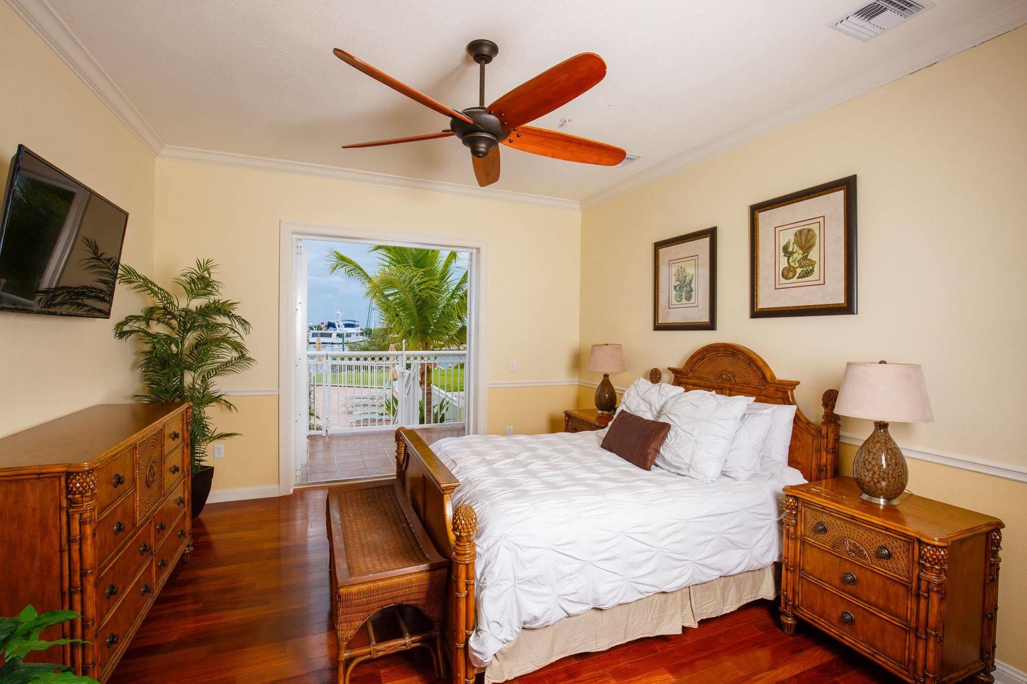 Key West Harbour Oceanfront Suites Eksteriør billede